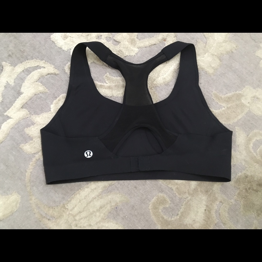 Lululemon Bra 34C // Mesh adjustable back